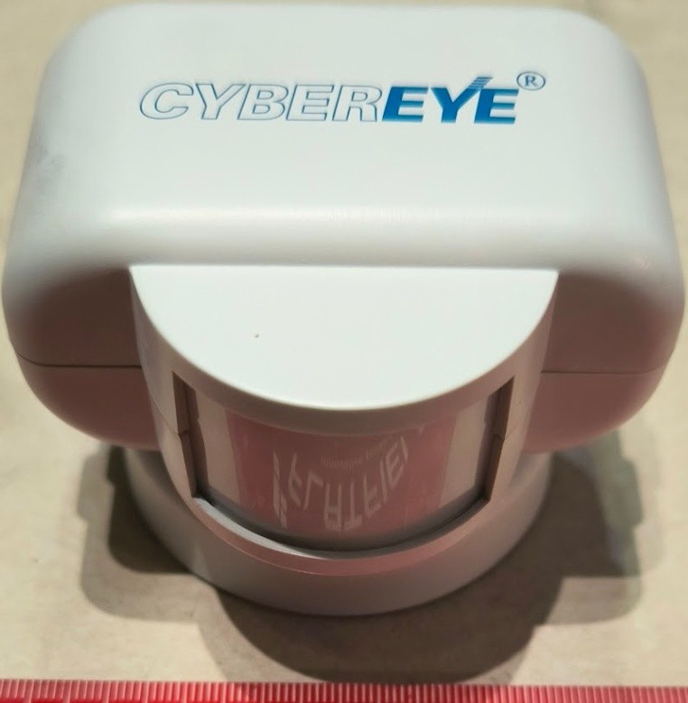 Wireless sensor  k alarmu, 433MHz,  ze systému cyberEYE, určeno na náhradní díly, viz foto, uvnitř IO HDR433M