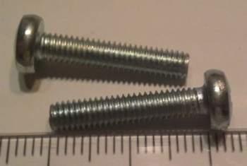 není skladem - šroub M4x20, křížová hlava - DIN7985-4.8 AM 4x20 H  ..  .. balení 500ks za 120Kč
