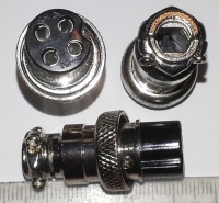 konektor DWA802-4P  .. balení 4ks za 100Kč