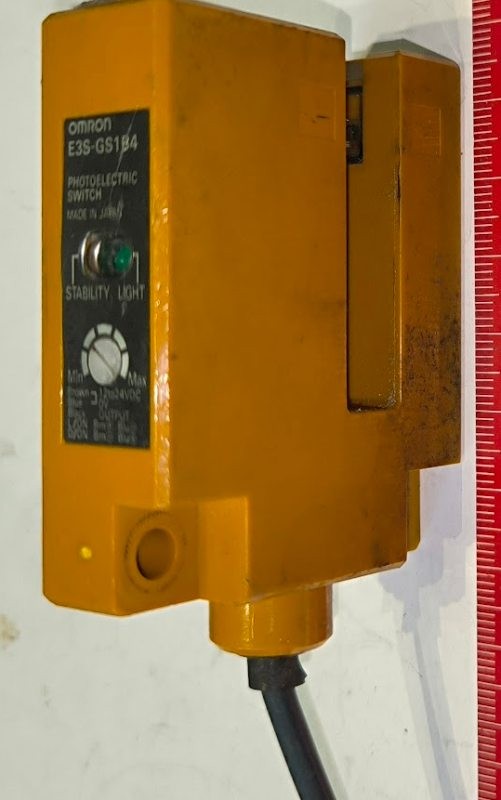 E3S-GS1B4 OMRON .. použitý/used   .. cena na dotaz / price on request