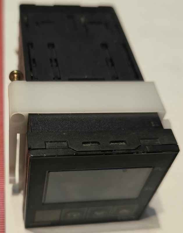OMRON E5CN-Q2TC  Temperature Controller .. použitý / used