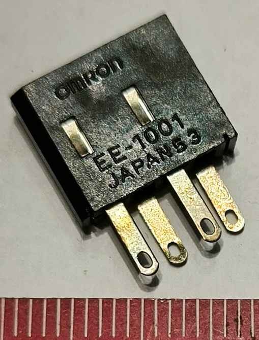 EE-1001 - CONNECTOR FOR 4 PIN PHOTO SENSOR - OMRON