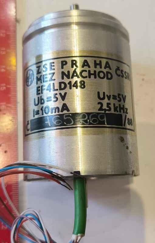 Selsyn EF4LD148 Ub=5V,Uv=5V,  r.v. 1988, nový, v krabičče .. cena na dotaz / price on request