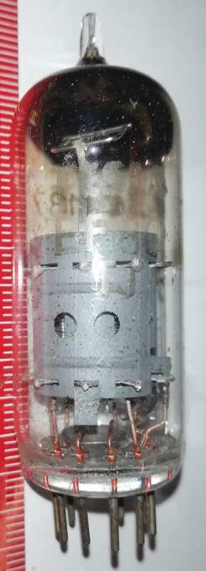 Elektronka EF80 TESLA