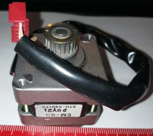 krokový motorek EM-93 STH-39D172  .. cena na dotaz / price on request