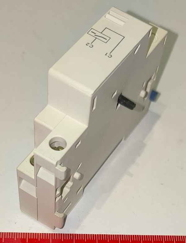 EP1AS225 - voltage trip  .. cena na dotaz / price on request