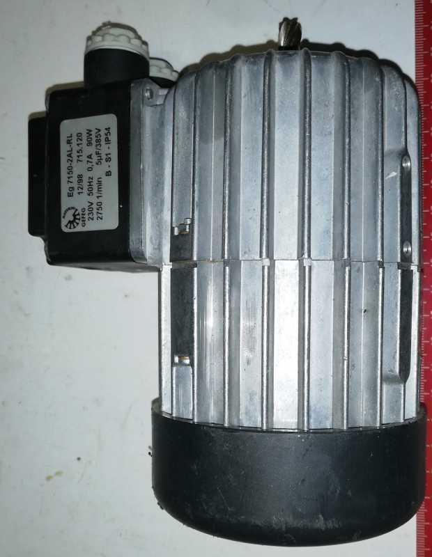 Eg7150-2AL-RL motor GEFEG 230V 50Hz 0,7A 90W 2750 1/min , nový