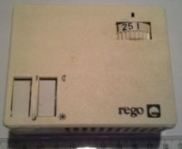 není skladem - pokojový termostat REGO starší z demontáže
