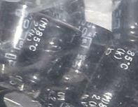 C 10u/100V 85°C d8x12 .. balení 100ks za 50Kč