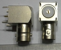 konektor BNC rohový do pl. spoje