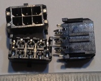 6pol MOLEX 180G 2R  -   balení  32ks za 50Kč