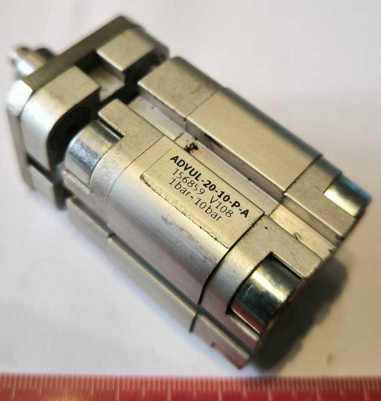 FESTO 156859 ADVUL-20-10-PA Kompaktní válec .. použitý / used