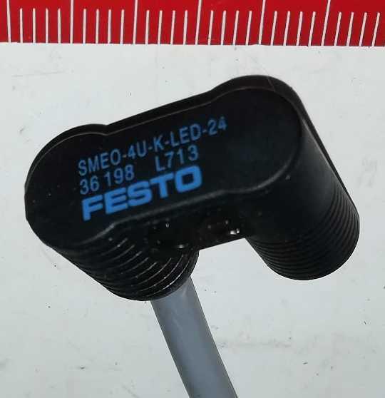 FESTO 36198 - SMEO-4U-K-LED-24 -  přibližovací čidlo, kabel 50cm   .. použitý / used