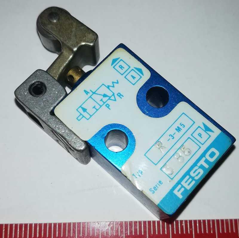 FESTO R-3-M5 - Ventil s pákou a kladičkou