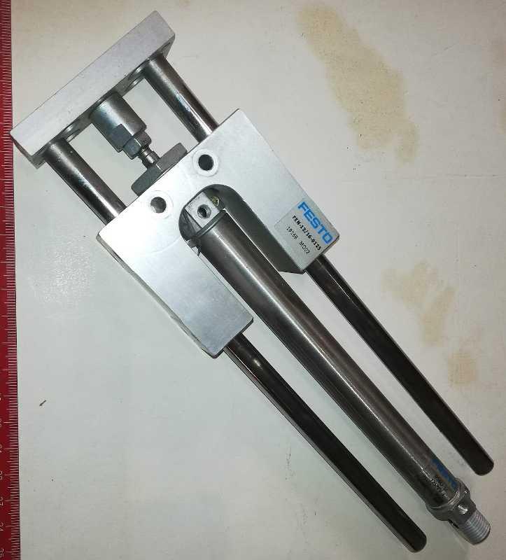 FESTO sestava (108) z demontáže - FEN-12/16-0125 (19168 + DSNU-16125PPV-A (19233)