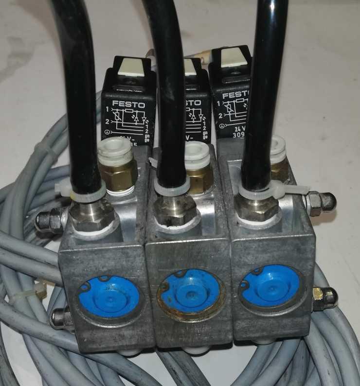 FESTO(24) sestava z demontáže  dle foto, na náhradní díly
