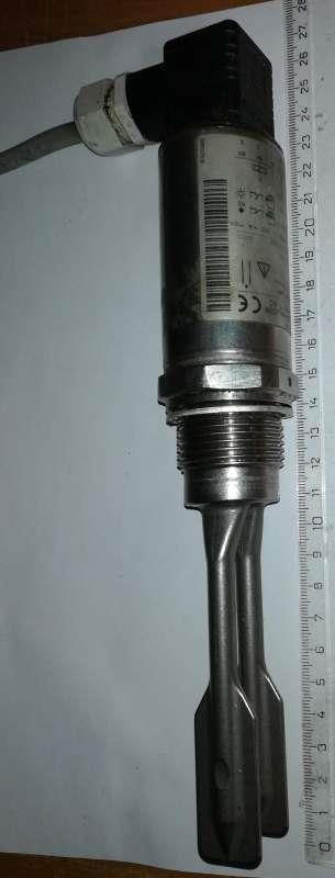 FTL260-0010 - vibration limit switch ..použitý / used .. cena na dotaz / price on request