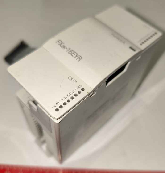 FX2N-16EYR -  Mitsubishi -  z demontáže .. cena na dotaz / price on request