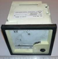 Fb72-1 - panelmeter 11kV/110V, 70x70x70mm z demontáže  .. cena na dotaz / price on request