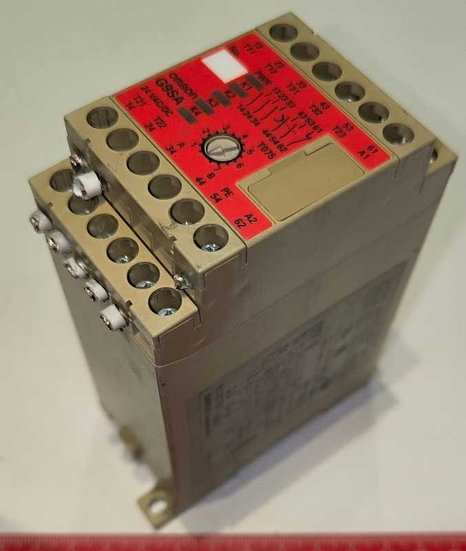 G9SA-321-T075 - OMRON safety relay unit 24Vac/dc .. použitý / used .. cena na dotaz / price on request