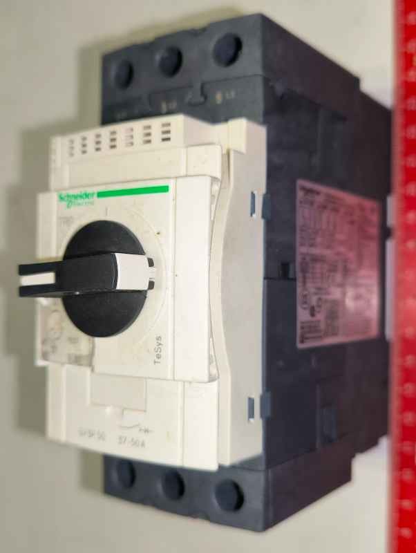 Motorový spouštěč Schneider Electric TeSys GV3P50 3P 37-50A .. cena na dotaz / price on request