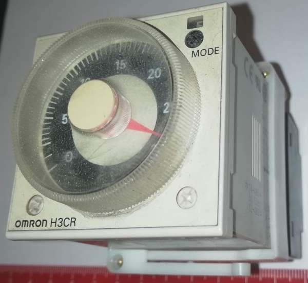 není skladem - Časové relé H3CR-A + patice P3GA-11