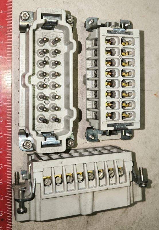 HARTING 09330162691 Han E konektor 16pin, V, 16A/500V, vel.16B, č.1-16, šroubový,1-2,5mm2 .. použitý / used .. provedení dle foto (026)