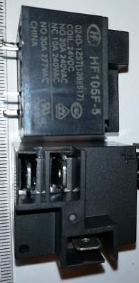 relé HF105F-5-024D-1ZST(136) ..  24V 1W 20A HONGFA