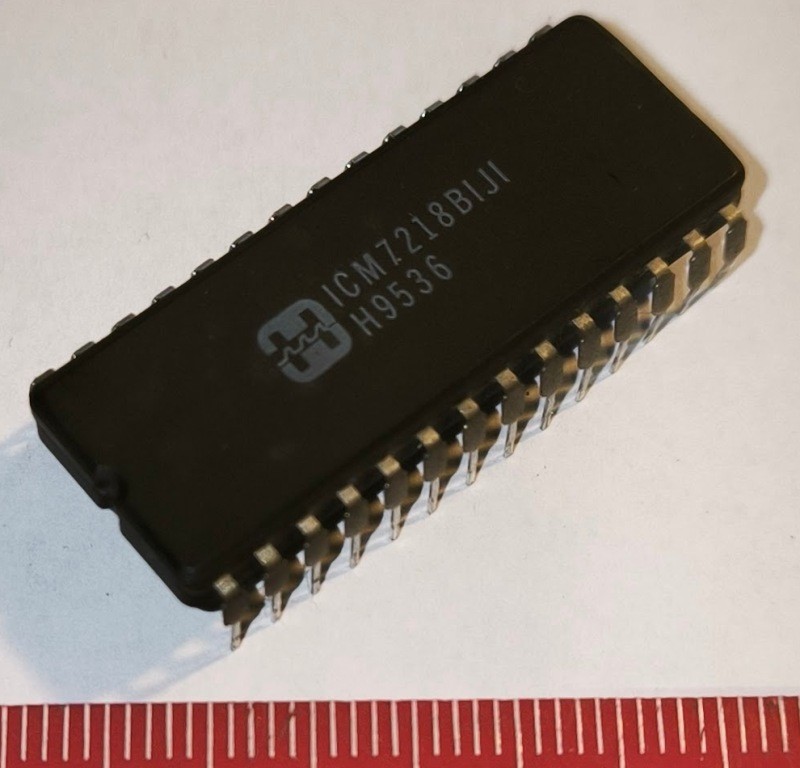 ICM7218BIJI - LED Display Drivers   .. cena na dotaz / price on request