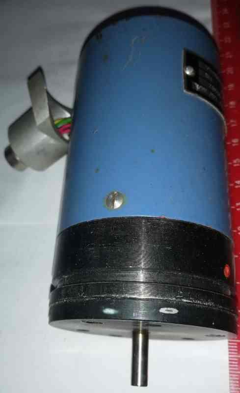 IRC120/1000 , +5V 200mA, z demontáže