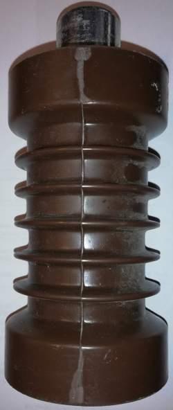 VN izolátor LZSDD, h=13cm d=7/7cm, 1,6kg, z demontáže