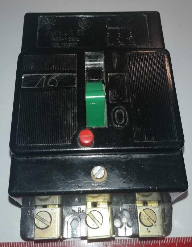 jistič J1K50 , chybí štítek, starší, na ND