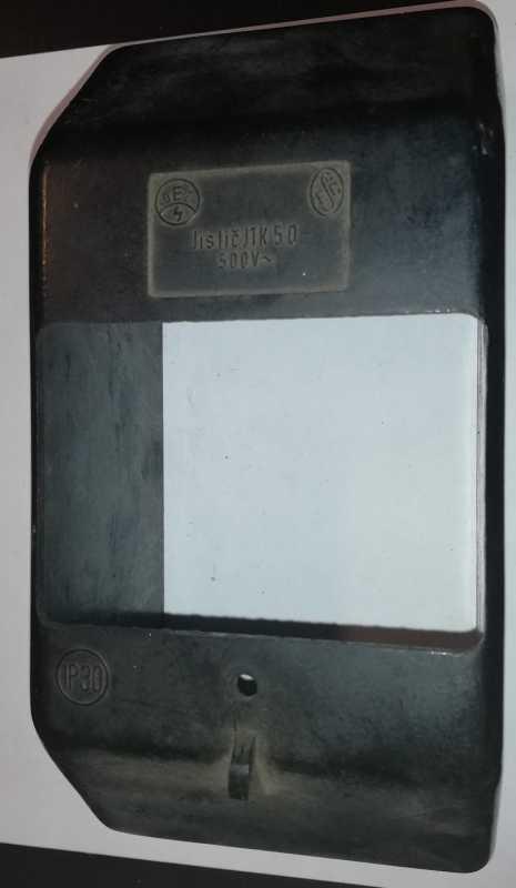 plastový kryt k jističi J7K50