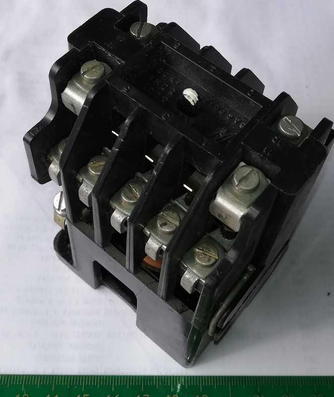 stykač K11 16A 220V 50Hz, nový