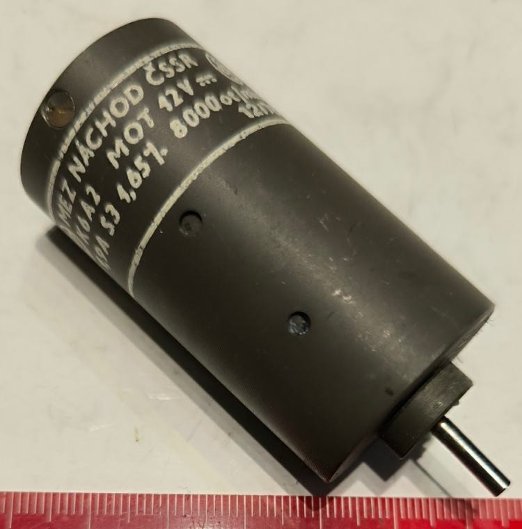 K6A2 - 12Vss 8W 1,9A, S3, 8000ot/min, motor MEZ