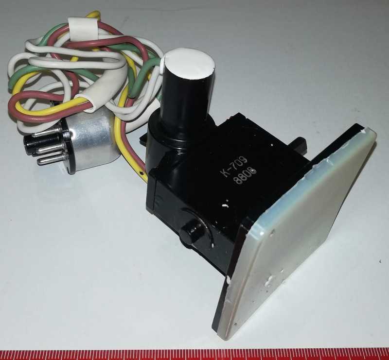 VF mikrovlnná součástka SSSR Klystron K-709 - К-709.. cena na dotaz / price on request