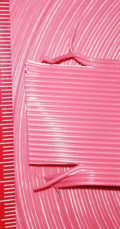 plochý kabel 26pin, červený .. návin cca 5m za 50Kč