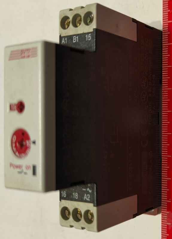 KOL312H7MRVPN00 Modul automatizace - časové relé 0,05s÷10h  SPDT  250VAC/5A .. cena na dotaz / price on request