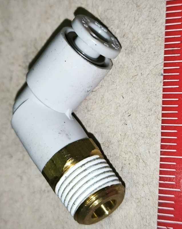 SMC KQ2L04-01S fitting .. balení 10ks za 250Kč