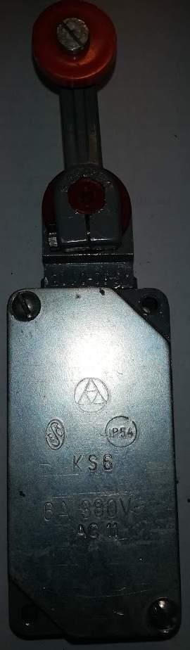 koncový spínač KS6FKR11  6A, 1x spínací, 1x rozpínací .. cena na dotaz / price on request