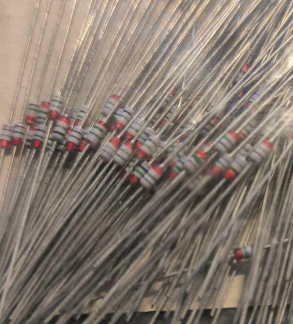 zenerová dioda KZ241/7V5 TESLA .. balení 200ks