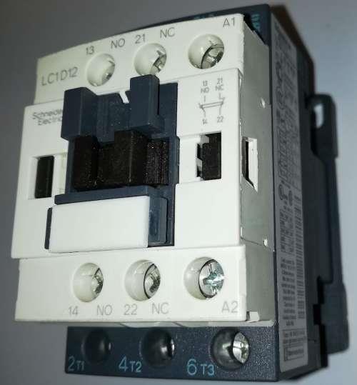 stykač LC1D12 P7 230V AC 5,5kW