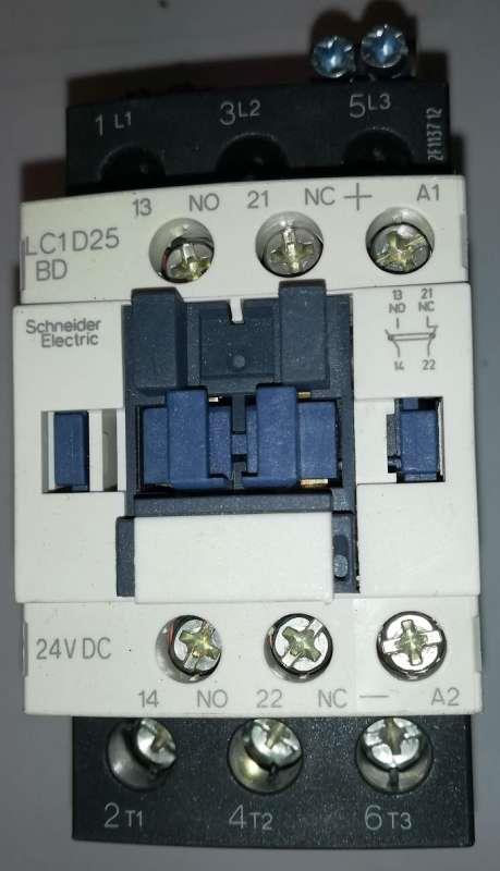 není skladem - LC1D25BD 24Vdc   - stykač Schneider