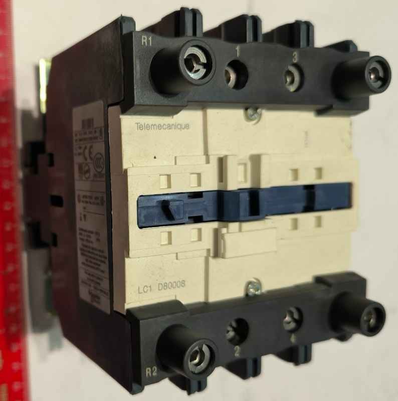 LC1D80008P7 - stykač 230V 50-60Hz,  TeSys-007534  .. cena na dotaz / price on request