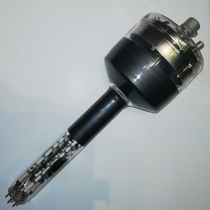 Potenciáloskop LN5 - radarová paměťová elektronka  - Потенциалоскоп ЛН-5 .. cena na dotaz / price on request