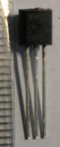 LP395Z - Ultra Reliable Power Transistor .. balení 5ks za 100Kč