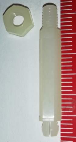 LPR8547-M4-MIT - distanční sloupek + matice .. balení 100ks za 100Kč