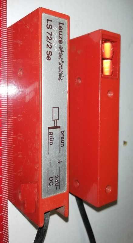 LEUZE LS 72/2 SE THROUGH-BEAM PHOTOELECTRIC SENSOR TRANSMITTER .. použitá / used  .. cena na dotaz / price on request