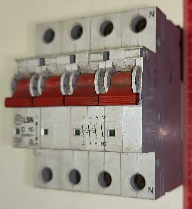jistič LSN D10 4P OEZ  .. použitý / used, z demontáže