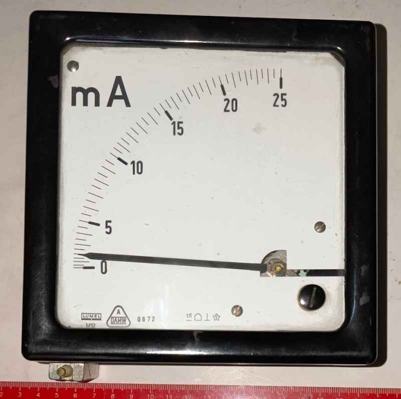 panelmeter LUMEL st. 25mA, 9140x140x80mm ,  jako nový  .. cena na dotaz / price on request